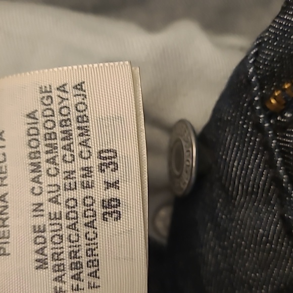 LIKE NEW Levi's 559 Relaxed Straight Medium Wash Mens Jeans - Picture 7 of 14